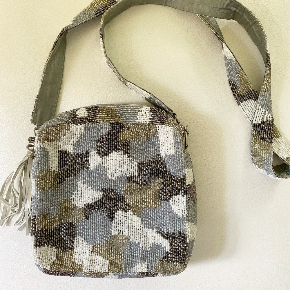 Moyna beaded purse camo pattern